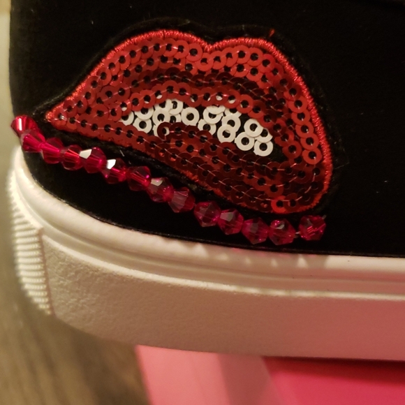 Betsey Johnson Cooper Embroidered Fashion Sneaker - Picture 15 of 16